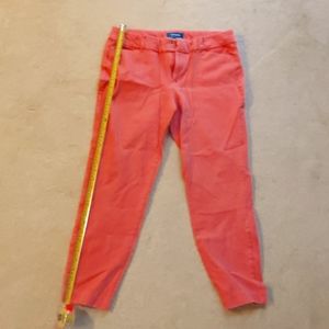 Old Navy pixie pants in salmon
